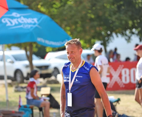 Förbundskapten Kalle Dalin och den svenska truppen ser fram emot EM-stafetterna i morgon.