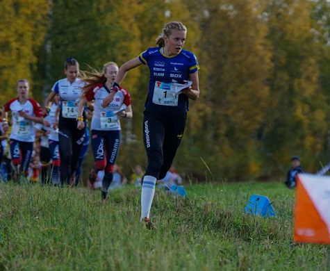 Hanna Lundberg springer mot en varvningskontroll