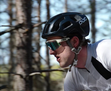 Linus Karlsson Mood under premiären av Svenska Cupen i MTBO i Sala 2022.