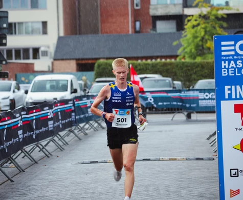 Jonatan Gustafsson visade fin form inför fredagens knockout-finaler på Sprint-EM i Belgien när han vann sitt heat.