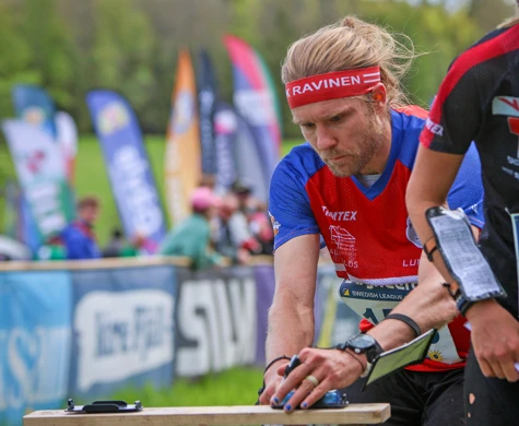 Bildtext toppbild: Gustav Bergman stämplar i mål som segrare på Swedish League sjätte deltävling utanför Sundsvall.