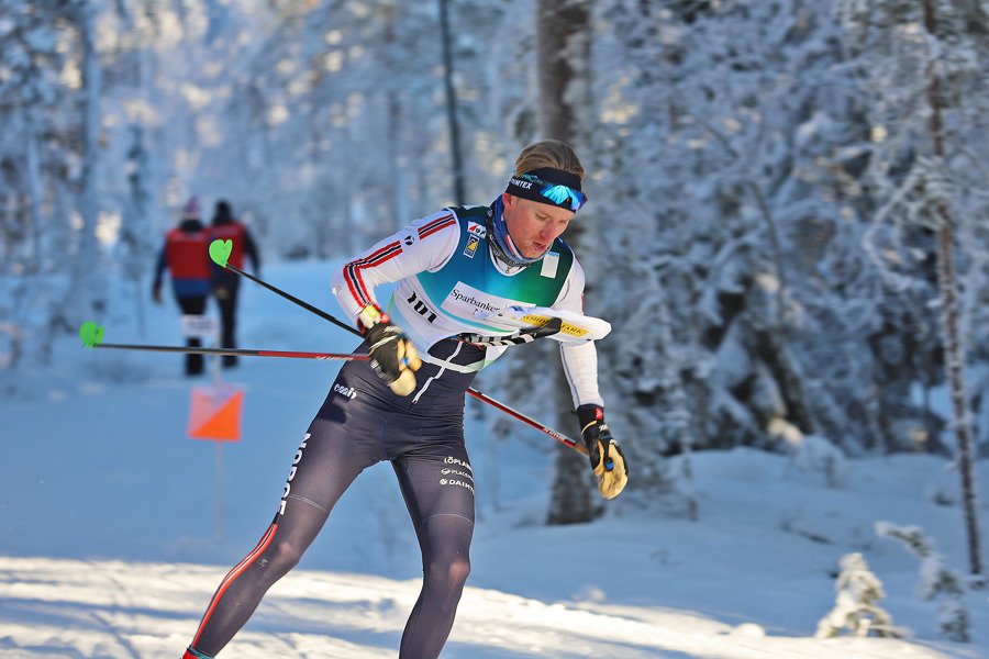 Jörgen Baklid in action under långdistansen på världscupen i Luleå nyligen. Bild: Johan Trygg.