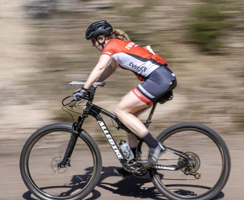 Nadia Larsson på väg att vinna SM i masstart