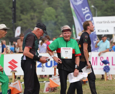 Tappra orienterare vid målgången av O-Ringen