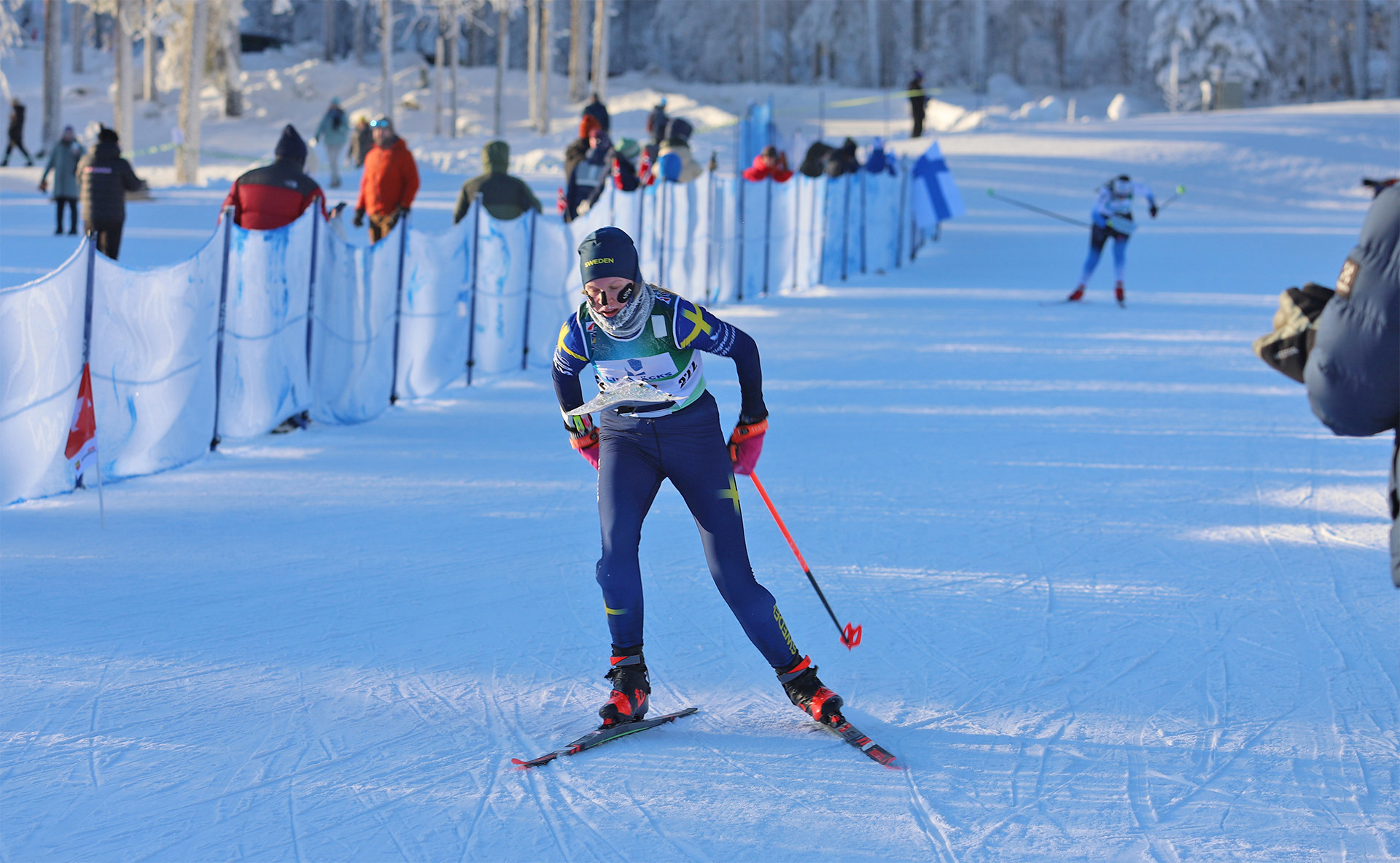 Minna Turesson spurtar mot JVM-guld på långdistansen i Luleå.