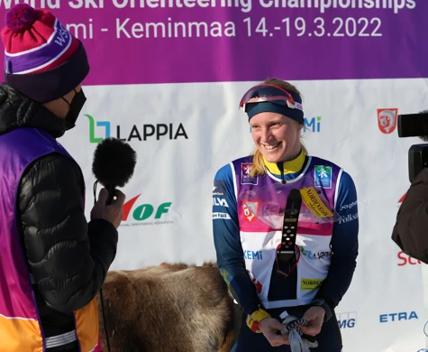 Linda Lindkvist intervjuas under VM i Finland 2022.