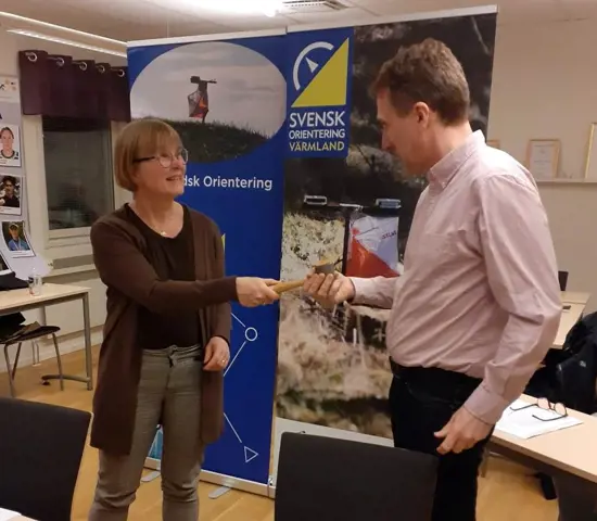 Christina lämnar över ordförandeklubban till Håkan 2022