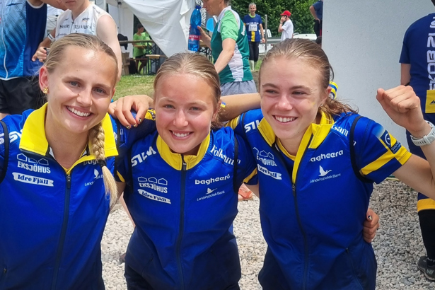 Signe Hördegårdh, Alva Björk och Freja Hjärne fick till slut sitt silver efter att en protest nekats.