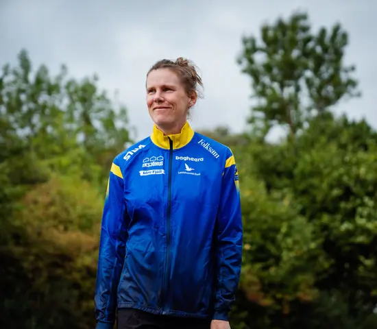 Helena Bergman har dragit på sig landslagsjackan igen efter sju år. I morgon springer hon EM-sprinten i Belgien.