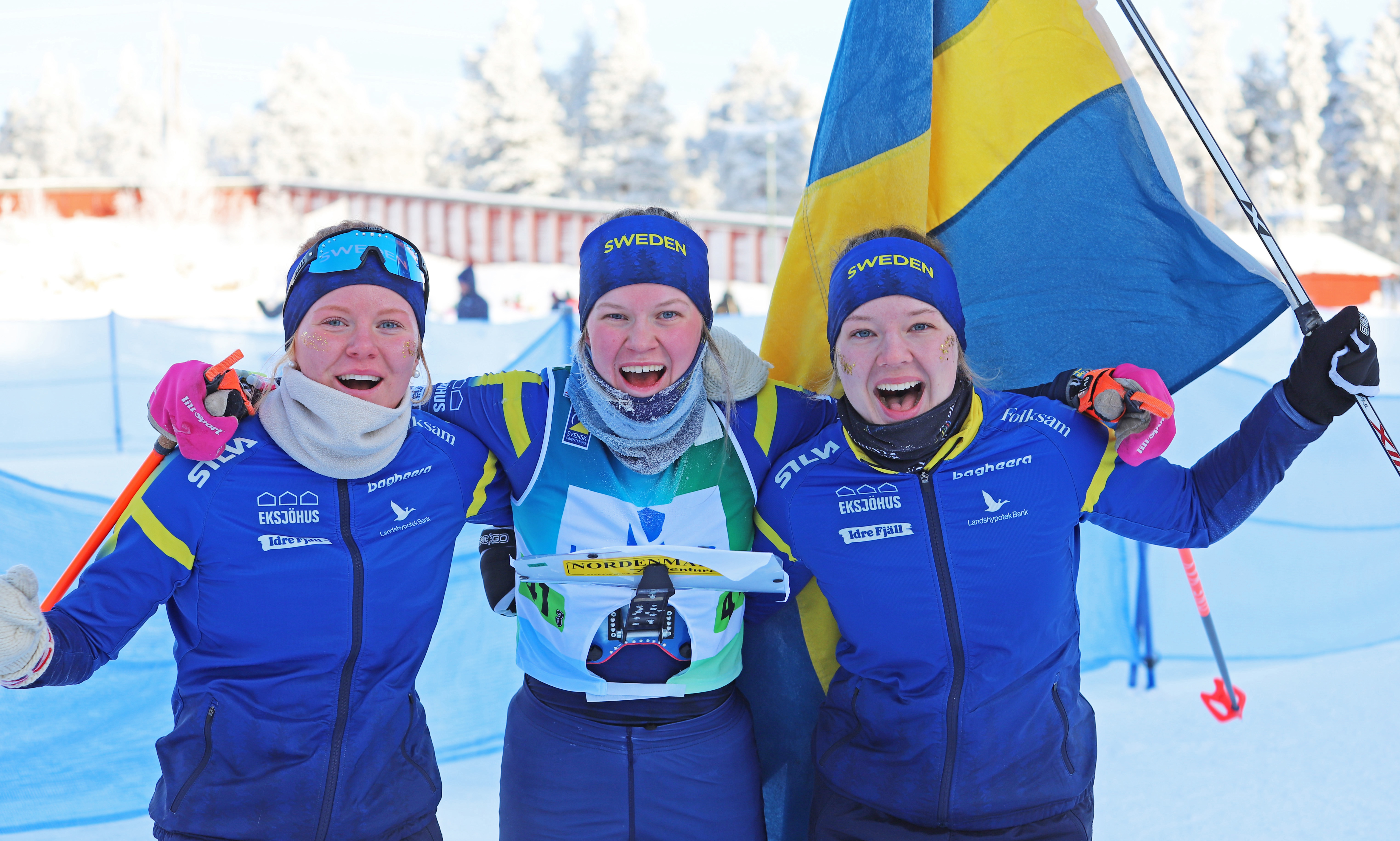 Guldjubel från Iris Bergkvist, Minna Turesson och Maja Lundholm. 