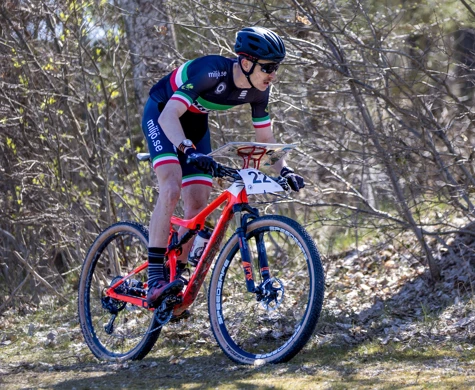 Marcus Jansson vinner SM-titeln i medeldistans i Finspång.