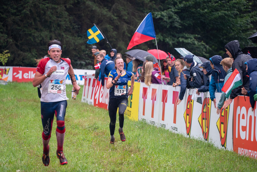 Sanna Fasth spurtar i mål på tredje plats på världscupen