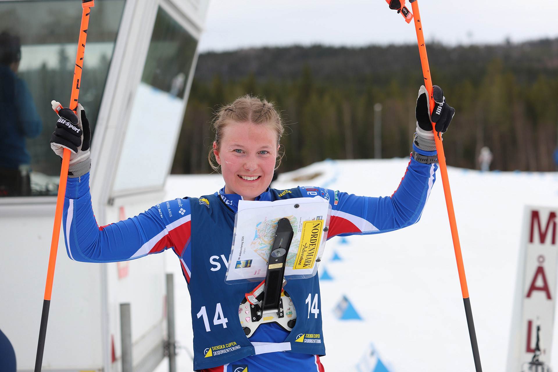 Ella Turesson vann D21 i stor stil och var strålande glad efter segern. 