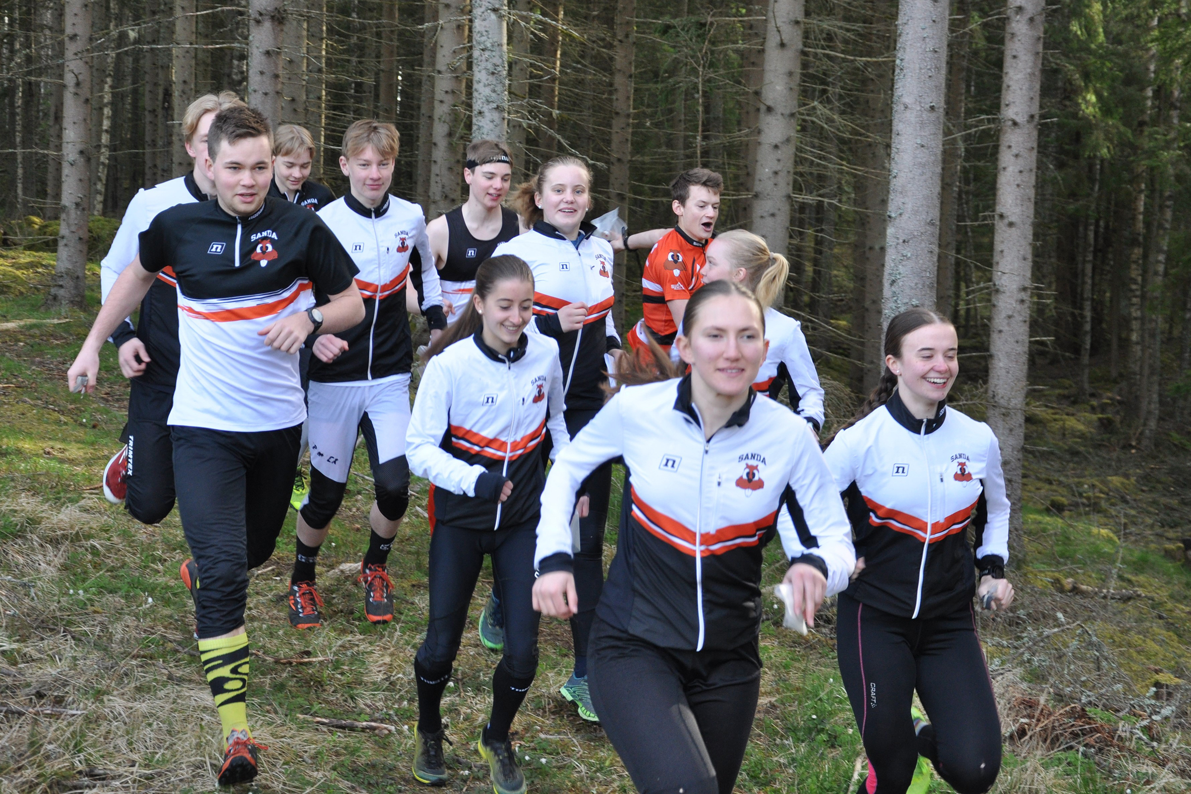 Grupp Löpande Bild2 (1)