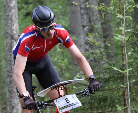 Lördagens segrare i H21, Marcus Wehlin, Garphyttans IF med nummer 8