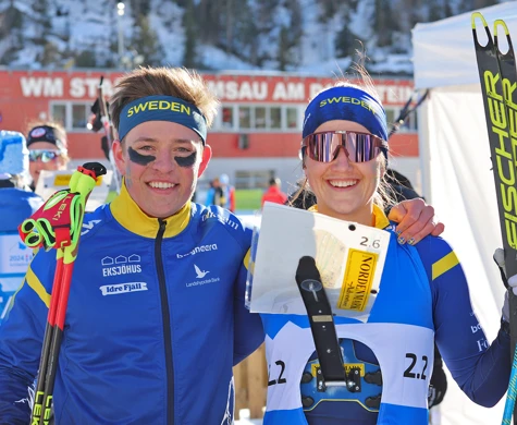 Jonatan Ståhl och Magdalena Olsson avslutade VM  i skidorientering med silver i mixstafetten.